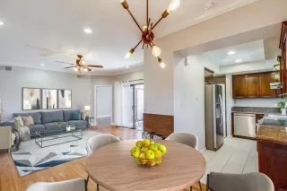 Photo #4: PTP2304062 Listing