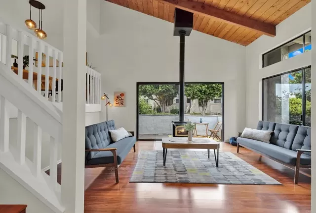 MLS: PTP2304089 Condo For Sale