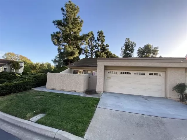 MLS: PTP2304115 Condo For Sale