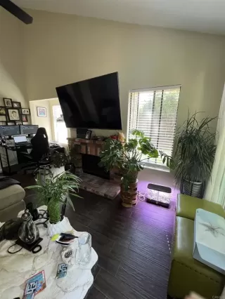 Photo #4: PTP2304115 Listing