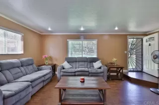 Photo #4: PTP2304139 Listing 