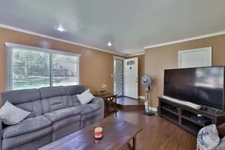 Photo #5: PTP2304139 Listing 