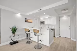 Photo #3: PTP2304140 Listing 