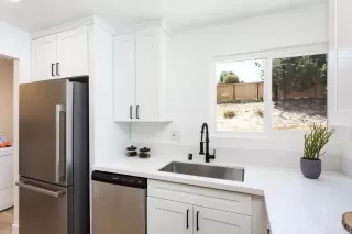 Photo #6: PTP2304153 Listing