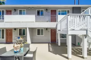 Photo #2: PTP2304225 Listing