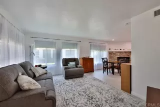 Photo #4: PTP2304304 Listing