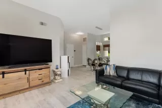 Photo #2: PTP2304312 Listing 