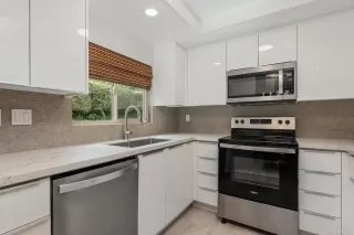 Photo #6: PTP2304312 Listing 