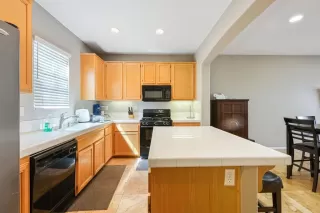 Photo #2: PTP2304326 Listing