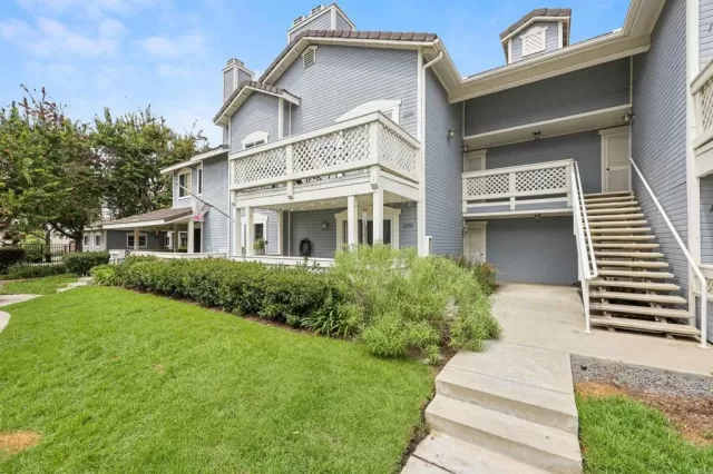 MLS: PTP2304355 Condo For Sale