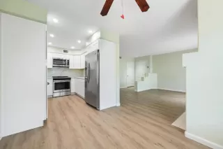 Photo #6: PTP2304355 Listing 