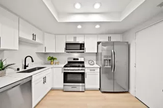 Photo #5: PTP2304370 Listing