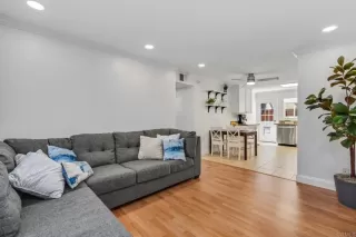 Photo #5: PTP2304373 Listing