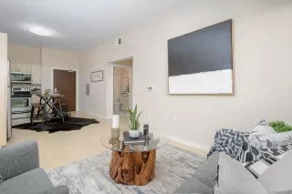 Photo #5: PTP2304379 Listing