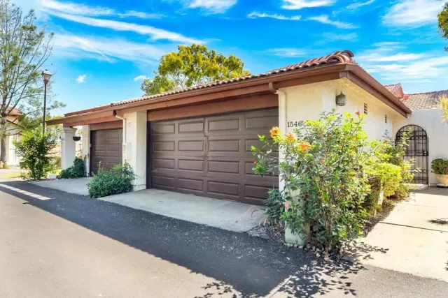 MLS: PTP2304423 Condo For Sale