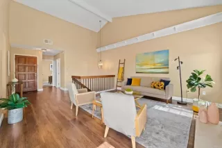 Photo #5: PTP2304423 Listing