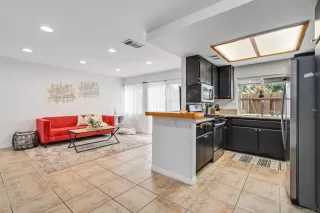 Photo #4: PTP2304426 Listing