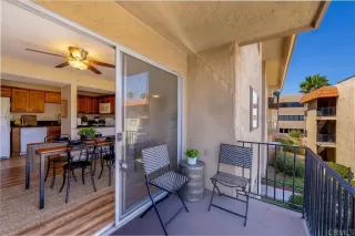 Photo #4: PTP2304438 Listing 