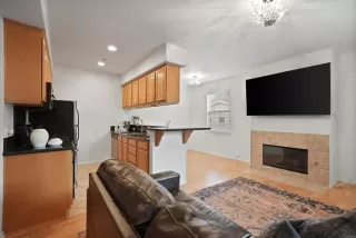 Photo #2: PTP2304441 Listing 