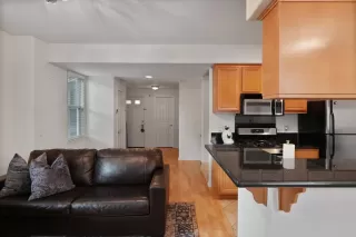 Photo #4: PTP2304441 Listing 