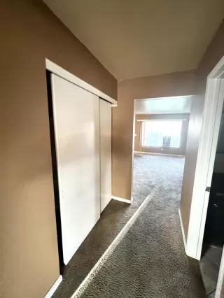 Photo #6: PTP2304450 Listing