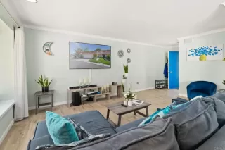 Photo #5: PTP2304517 Listing