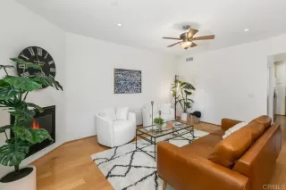 Photo #5: PTP2304545 Listing