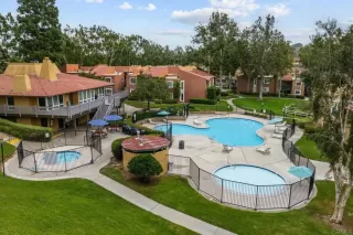 Photo #1: PTP2304556 Listing