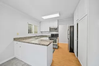 Photo #6: PTP2304556 Listing