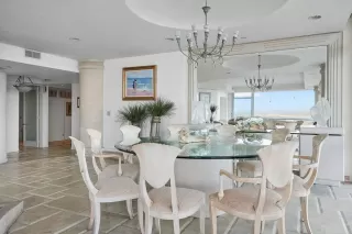 Photo #5: PTP2304557 Listing 