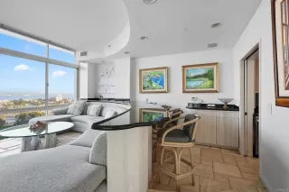 Photo #6: PTP2304557 Listing 