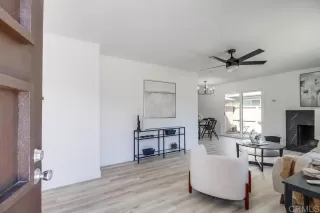 Photo #2: PTP2304577 Listing