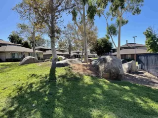 Photo #1: PTP2304613 Listing 
