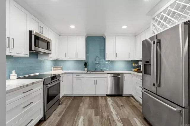 MLS: PTP2304621 Condo For Sale