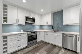 Photo #1: PTP2304621 Listing