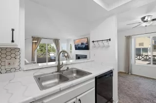 Photo #1: PTP2304679 Listing