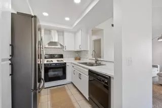Photo #2: PTP2304679 Listing