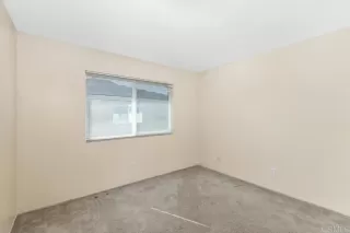 Photo #4: PTP2304680 Listing