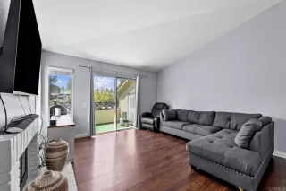 Photo #3: PTP2304687 Listing