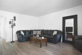 Photo #5: PTP2304688 Listing