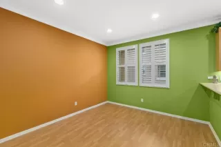 Photo #5: PTP2304778 Listing 