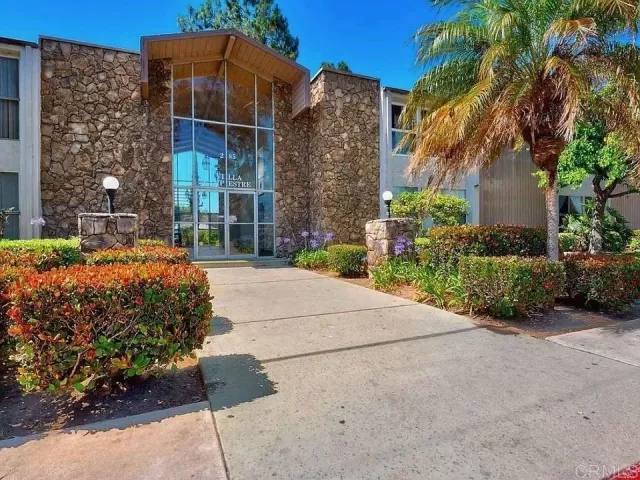 MLS: PTP2304781 Condo For Sale