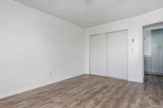 Photo #4: PTP2304781 Listing