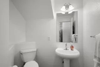 Photo #5: PTP2304807 Listing