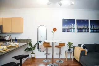 Photo #5: PTP2304818 Listing 