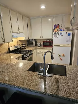 Photo #3: PTP2304825 Listing