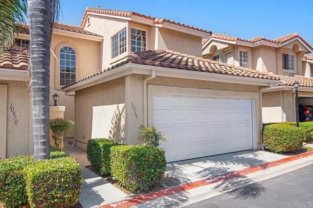 MLS: PTP2304840 Condo For Sale