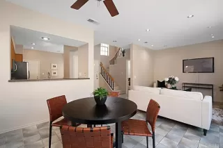 Photo #4: PTP2304840 Listing