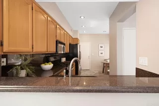 Photo #5: PTP2304840 Listing