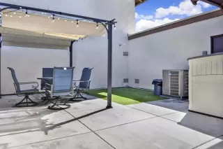 Photo #4: PTP2304859 Listing